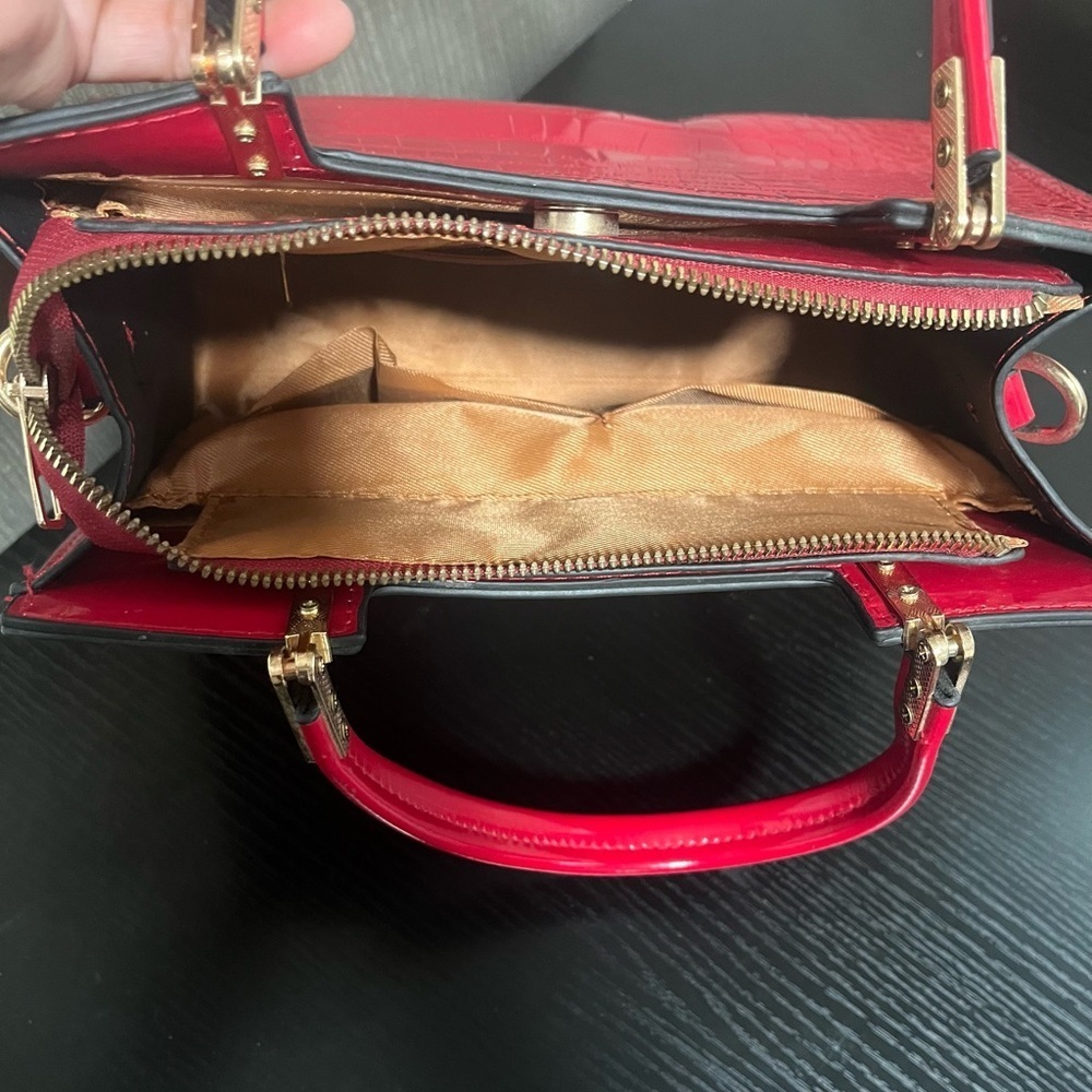 Stradivarius Red handbag with adjustable strap - Picture 3 of 6